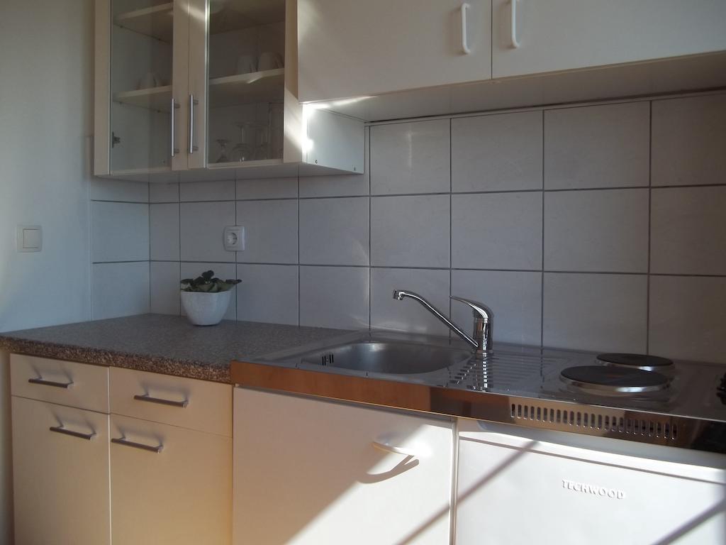Ljubas Apartment *