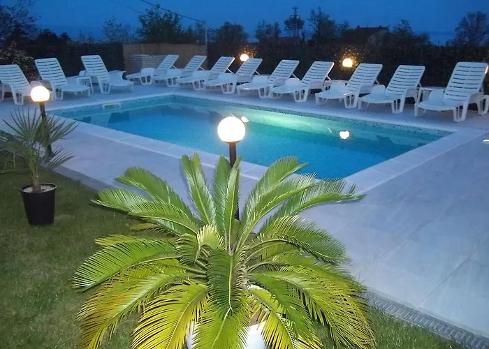 Apartments Ljubas